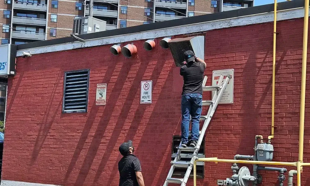 Commercial heat pump cleaning Ontario and Quebec
